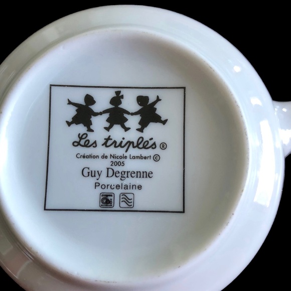 COPY - Guy Degrenne The Triplets Winter Porcelain Cup w/Double Handles - Picture 4 of 4